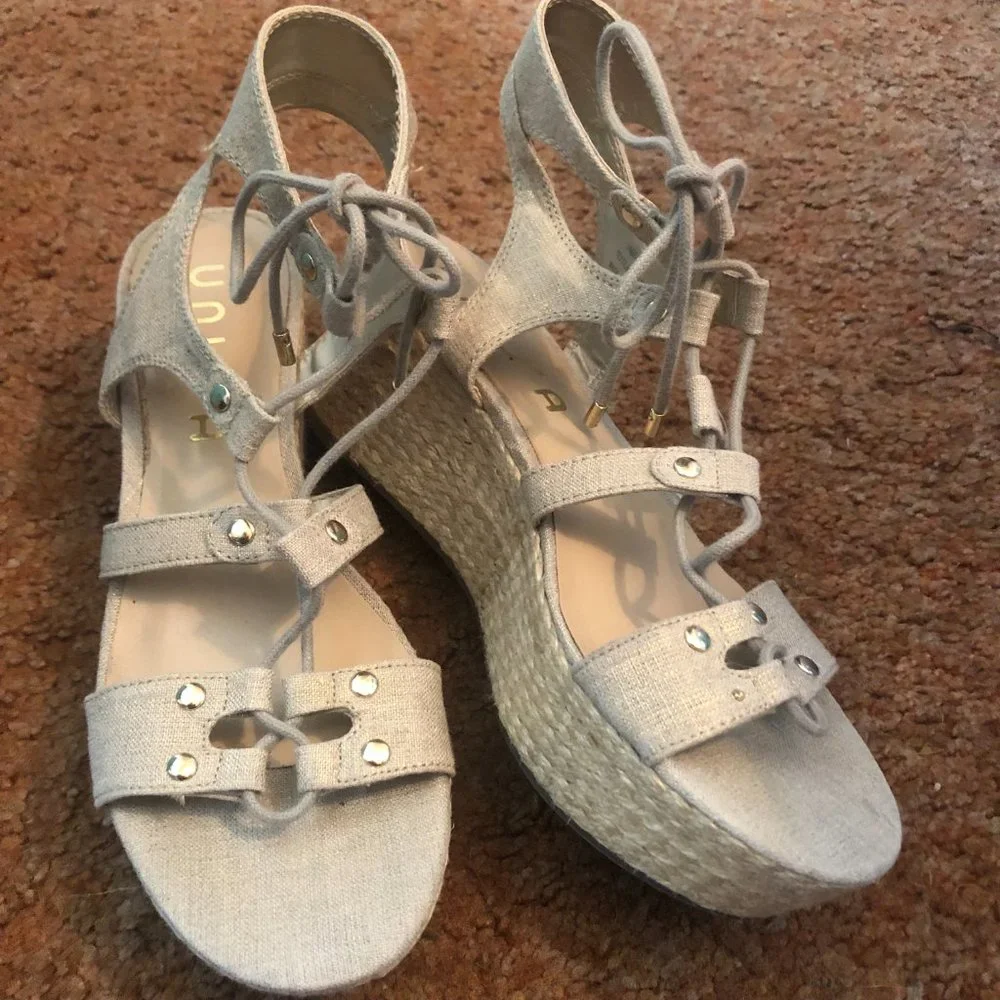UNISA Trendy Fun Espadrille Wedge Sandal Size 8